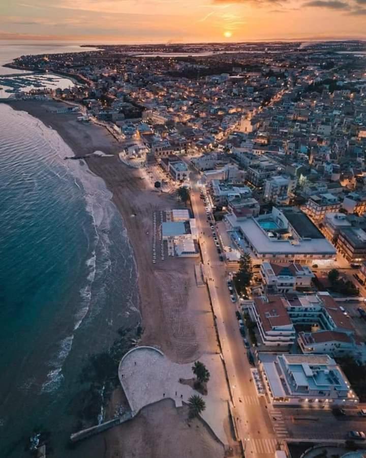 Molo Di Levante - Rent Apartment Marina di Ragusa Eksteriør bilde