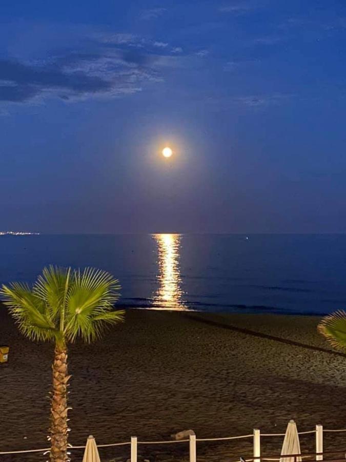 Molo Di Levante - Rent Apartment Marina di Ragusa Eksteriør bilde