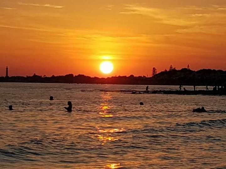 Molo Di Levante - Rent Apartment Marina di Ragusa Eksteriør bilde